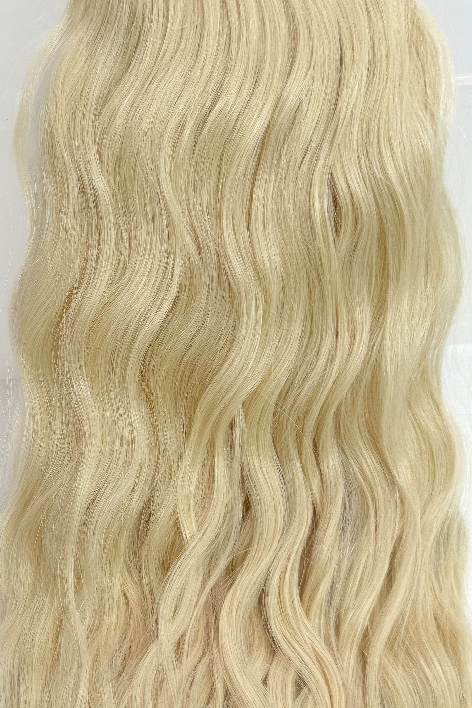 Behair professional Keratin Tip "Premium" 26" (65cm) Natural Wave Ice Blond #000 - 25g (Standard - 0.7g each pcs) hair extensions