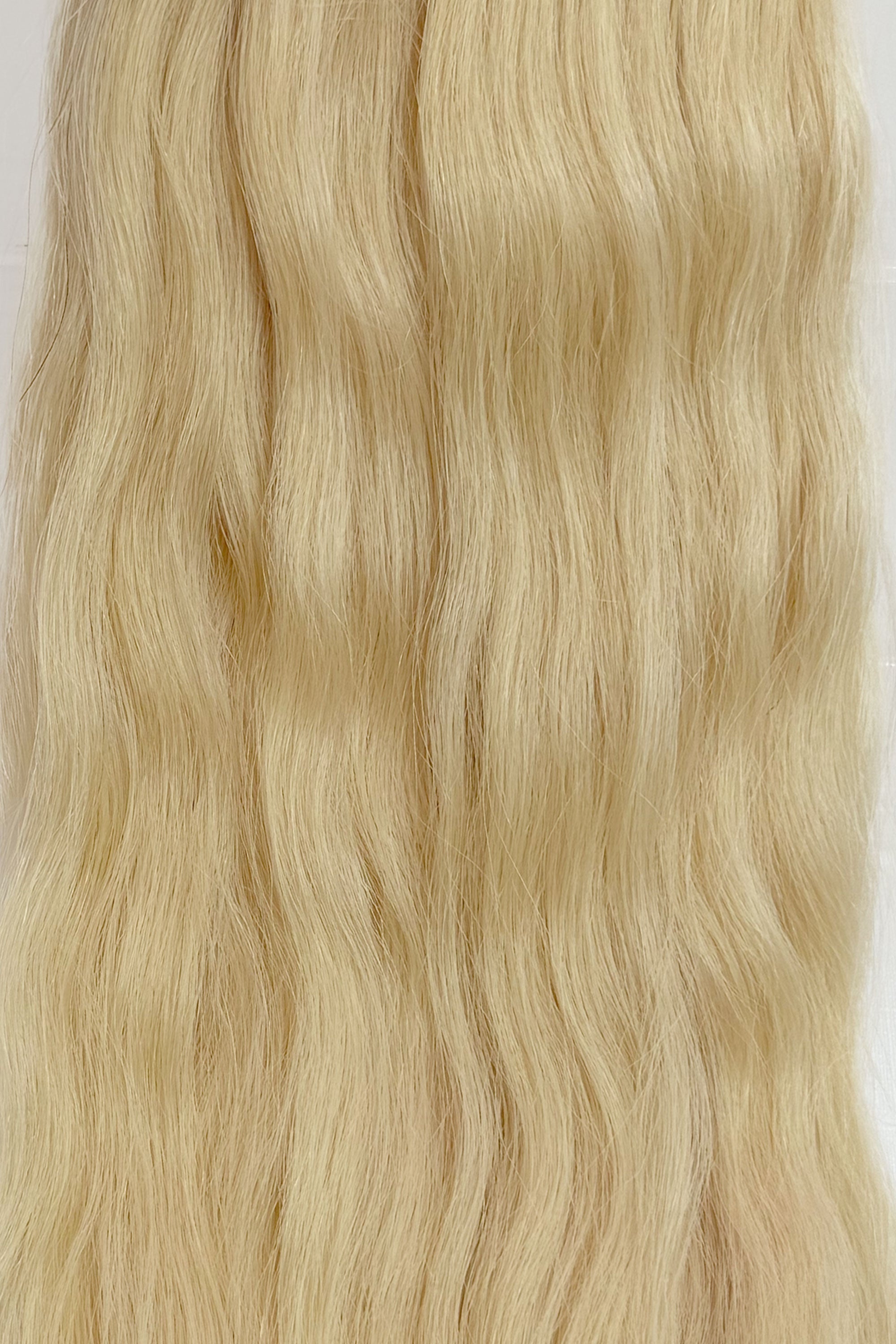 Behair professional Keratin Tip "Premium" 26" (65cm) Natural Wave Platinum Blond #60 - 25g (Standard - 0.7g each pcs) hair extensions